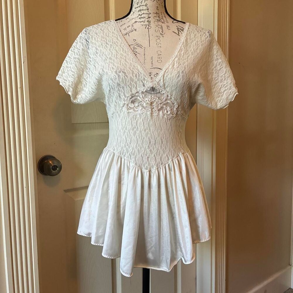 Unbranded Women's White and Cream Dress